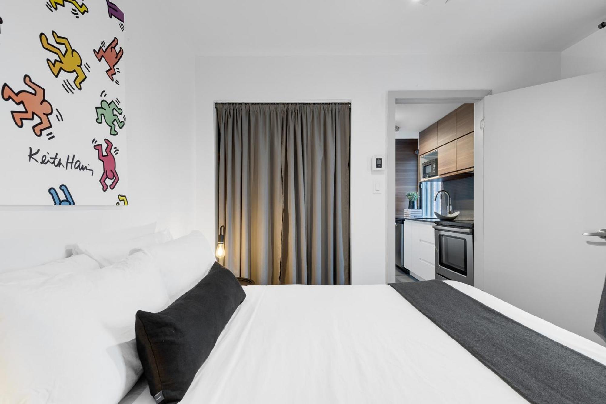 Liv Mtl Soho Aparthotel Монреал Екстериор снимка