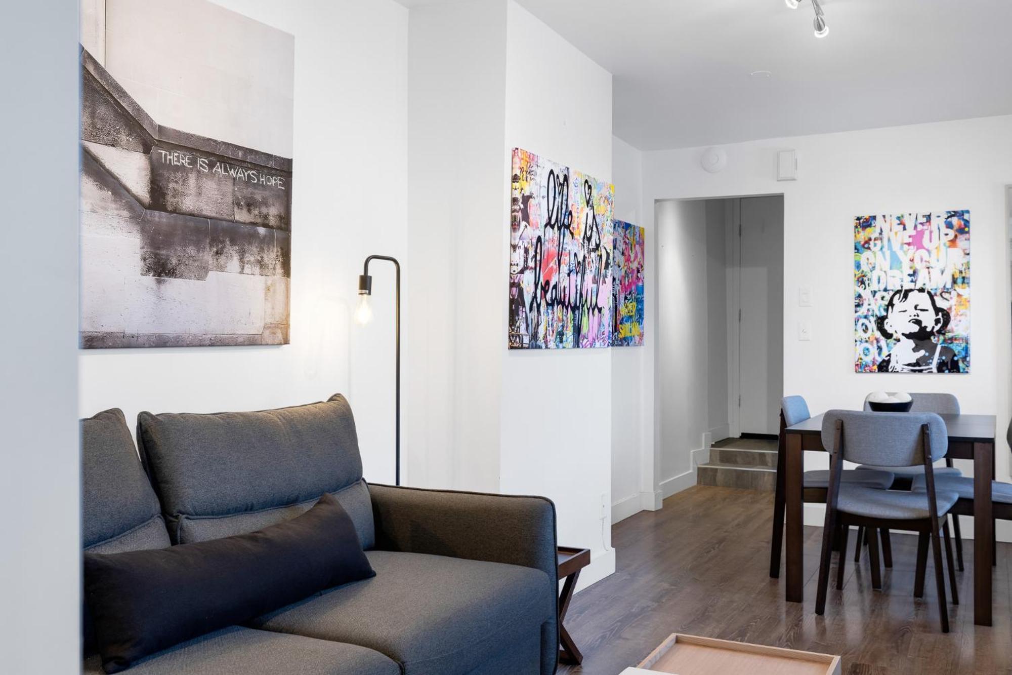 Liv Mtl Soho Aparthotel Монреал Екстериор снимка