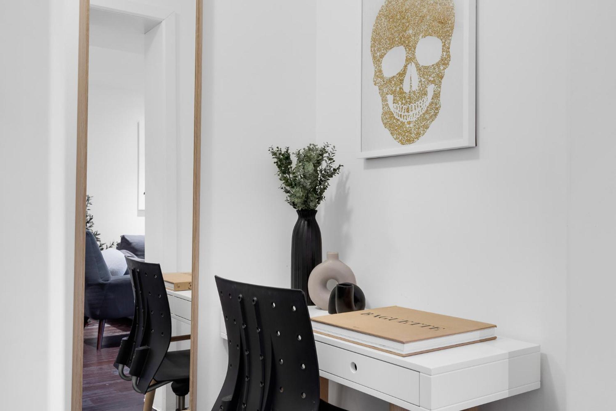Liv Mtl Soho Aparthotel Монреал Екстериор снимка